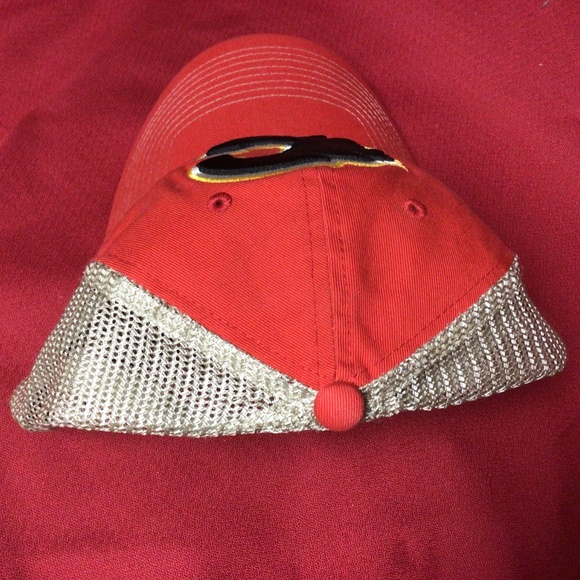 NHL CALGARY FLAMES new hat - Picture 4 of 4